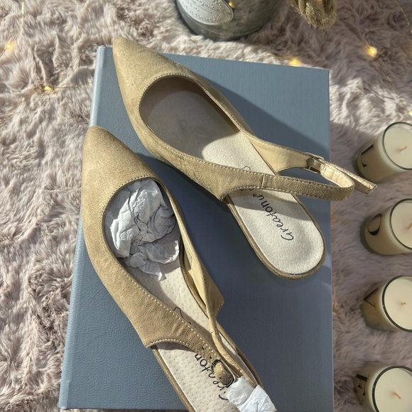 Kitten heels - Picture 3 of 4